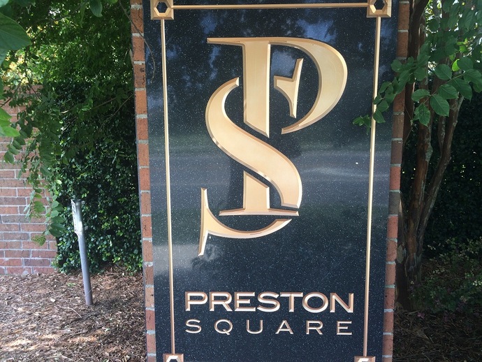 Preston Square Community Entrance Sign
